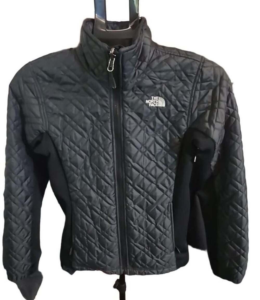 The North Face Women's Luna Quilted Softshell Jacket Black XS